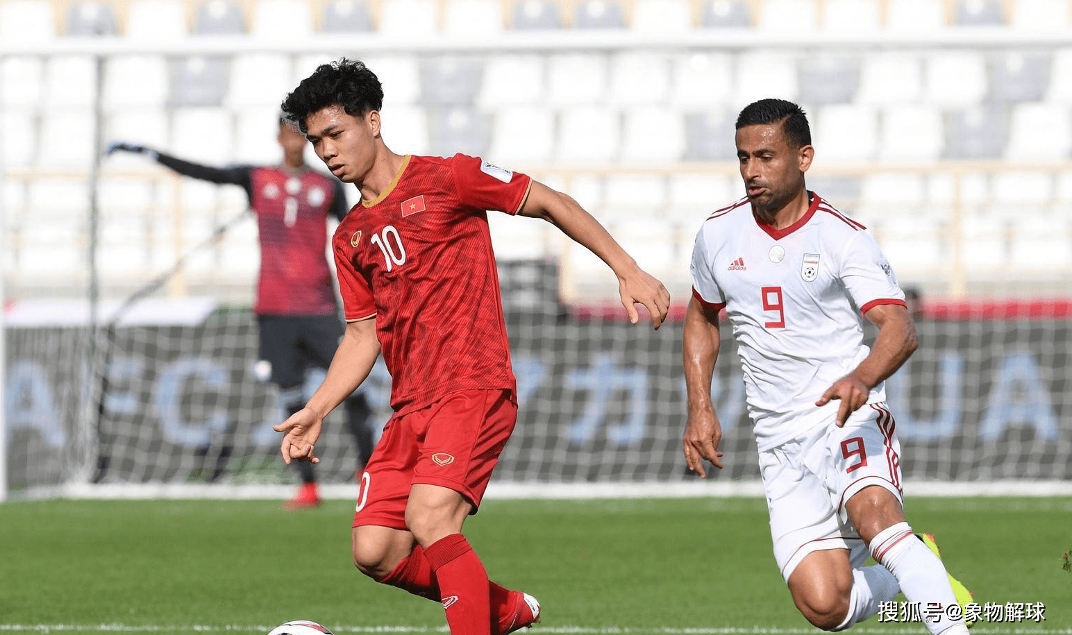 印尼男足实现了历史性突破,以小组第三的身份晋级,其中还包括了对越南