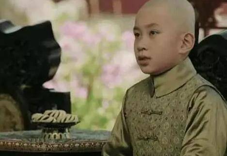 15岁宫女靠美貌爬上龙床为56岁雍正生下皇子死后乾隆停朝3天