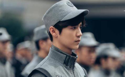 原创《上海堡垒》遭遇滑铁卢,网友:对不起,观众没有义务等鹿晗成长