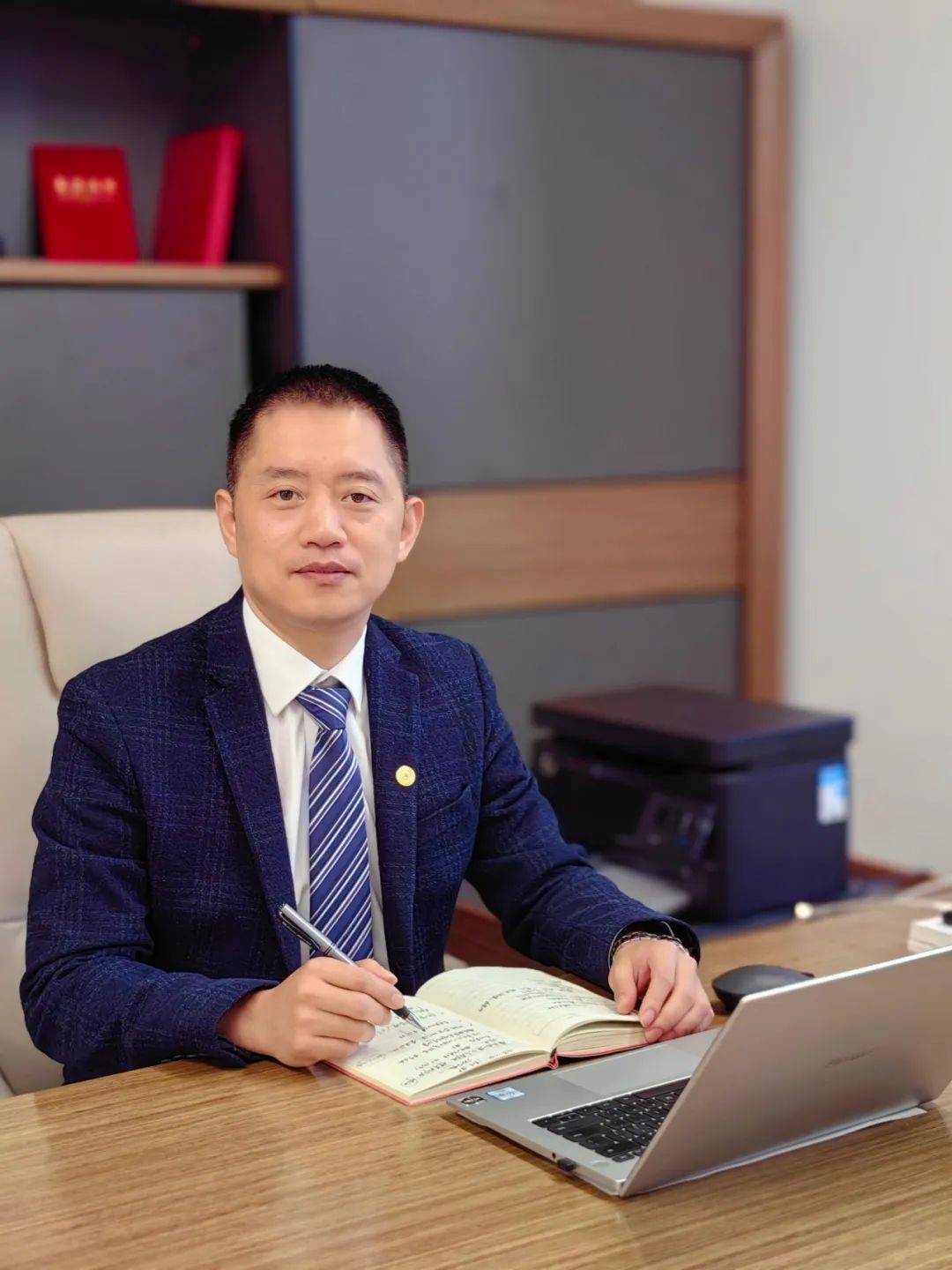 朱屈成都市青白江区为明学校初中部校长冯义海校长善于通过管理创新