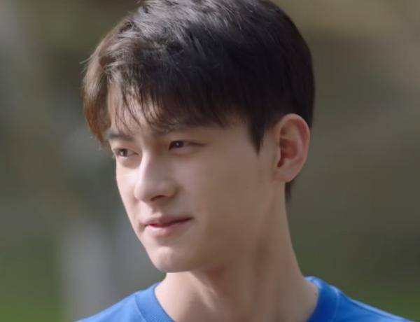 还有这样四个男配角同样也都很帅很有魅力,一个是陈鹤一饰演的男二号