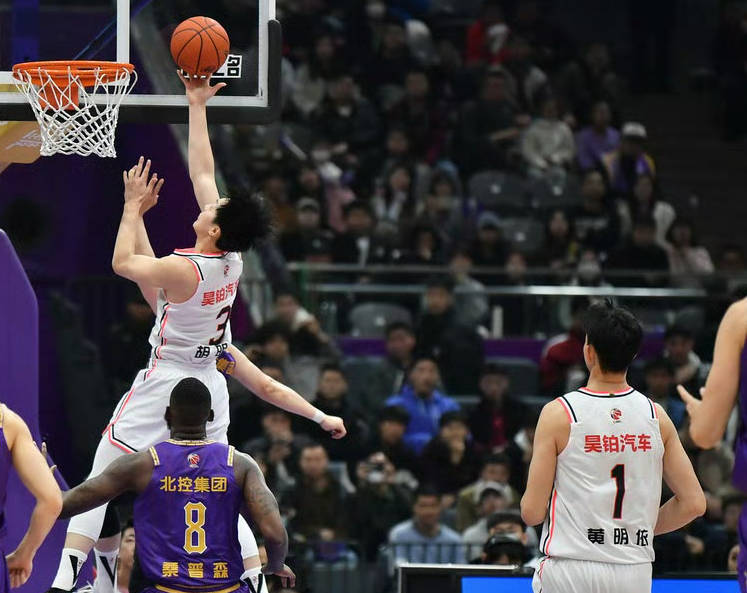 原创真不用乔丹贝尔广东队碾压北控豪取8连胜杜锋激活双王炸