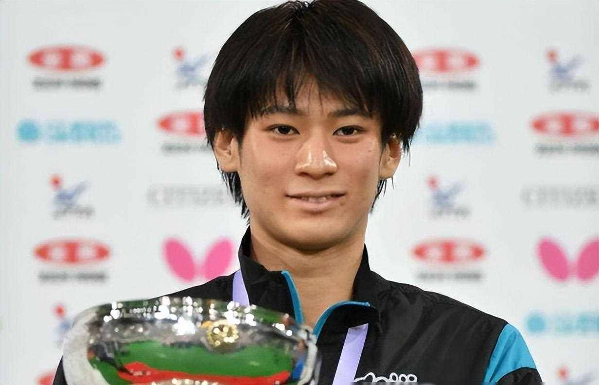 原创日媒日乒队员建议高薪挖王楚钦教练称这位光头是国乒教父