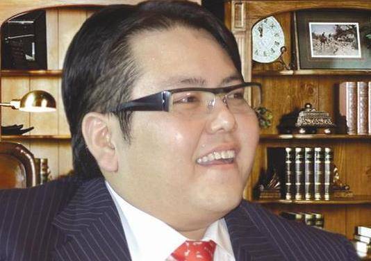 原创花5千万娶明星车晓10年败光125亿的山西首富后来怎样了