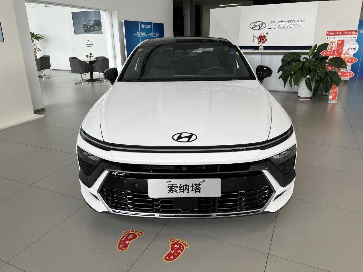 第十一代索纳塔全系8at,2.0t更强大,13.98万起,闭眼入?