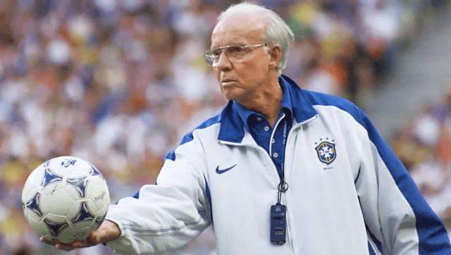 巴西历史足坛最佳十一人卡卡加林查里瓦尔多都只能当替补