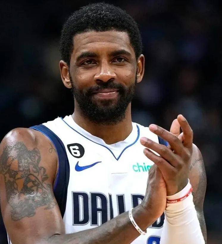 他们一起创造了许多令人难以忘怀的时刻,也让欧文在篮球这条道路上