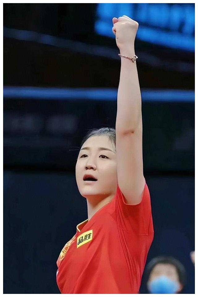 国乒美女传奇陈梦绰约风姿白杨优雅气质