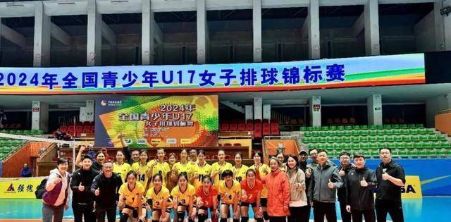上海女排人才济济烦恼多出色边攻手与副攻手