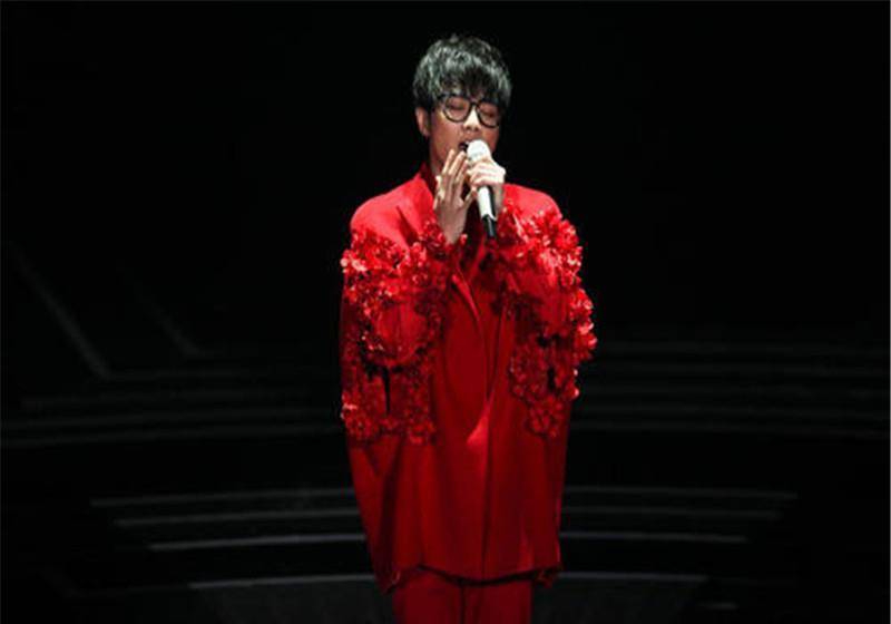 华晨宇模仿汪峰得到章子怡的认可私下下足了功夫