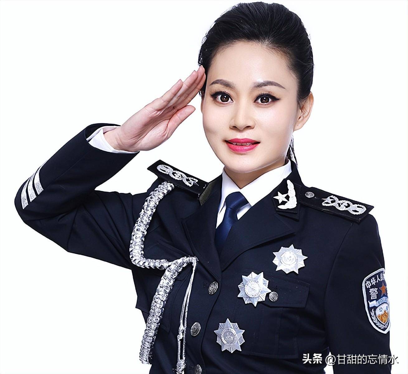 武警文工团女演员图片