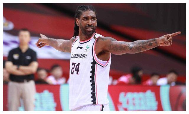 辽宁篮球队迎来梅奥闪耀冠军光芒球场新风暴