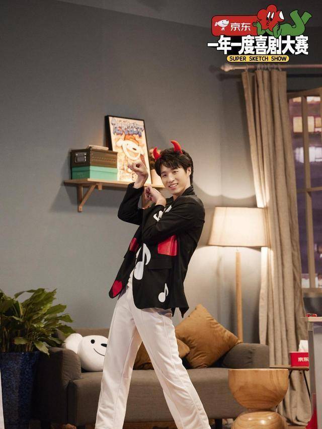 原创一年一度喜剧大赛中的作品时间都去哪了给我整破防了