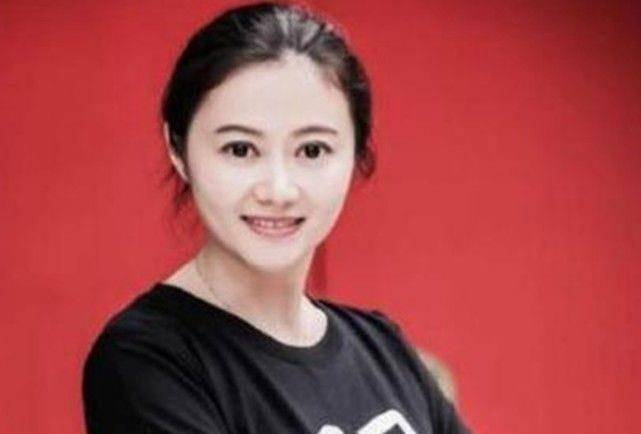 原创曾是电视主持人分手后上非诚勿扰1小时就被富商牵走