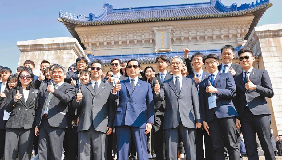 淡江大学副教授黄介正表示,在赖清德就职前,马英九再度访问大陆,肯定