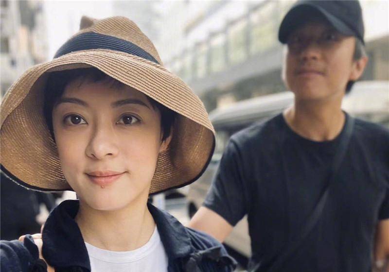 原创邓超工作室解散年龄之争让人哭笑不得网友调侃他被解雇了