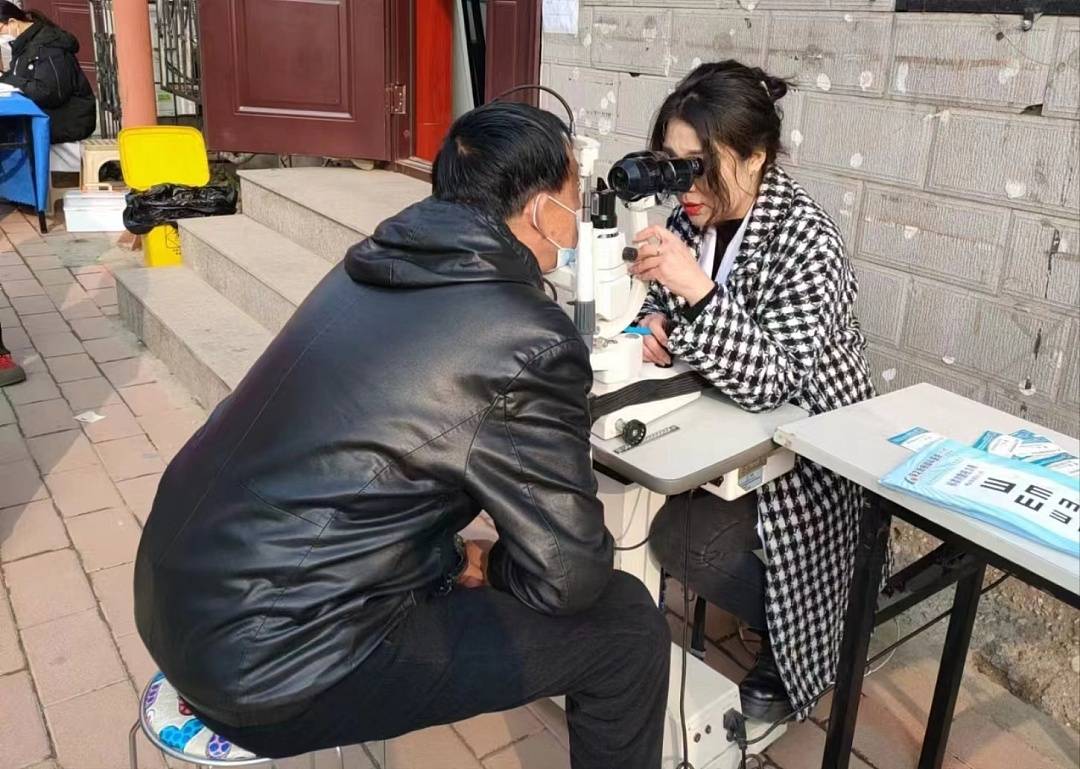 人民至上河北保定竞秀区健康义诊惠民生