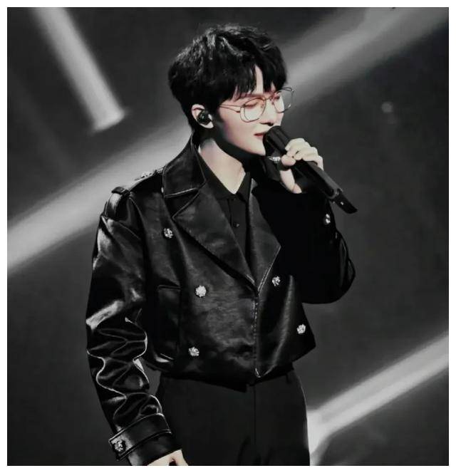 原创新媒体时代揭秘周深清流的音乐才华洋溢着谦逊与真诚