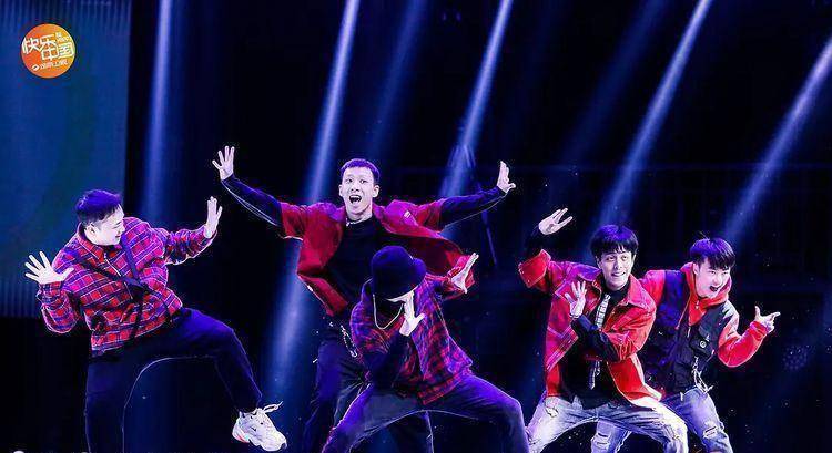 原创舞蹈风暴拥有几千万粉丝的街舞团被淘汰输在技不如人