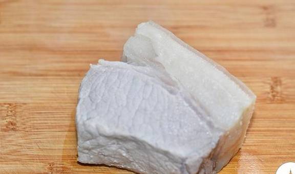 这个菜很多人都没吃过用它来炒肉简直太香了吃一次就上瘾