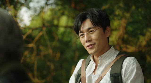 张东升推岳父母下山,有谁注意这只蜥蜴,暗喻两点_网友_徐静_镜头