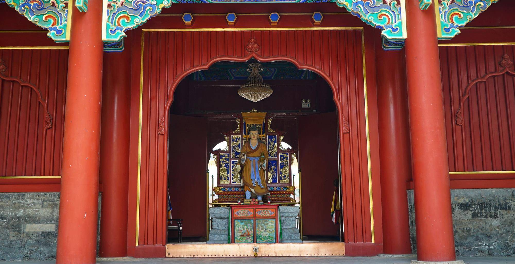 北京这座寺庙,曾300年未开山门,藏京城最美白塔,却是少为人知_黄寺