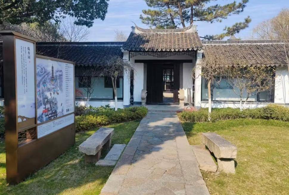 嘉兴南湖揽秀园好比仙境