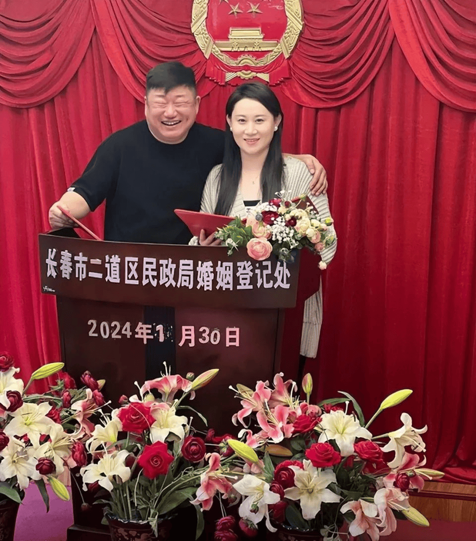 原创乡村爱情徐会计二婚娶娇妻儿子送祝福引争议前妻开播撑腰