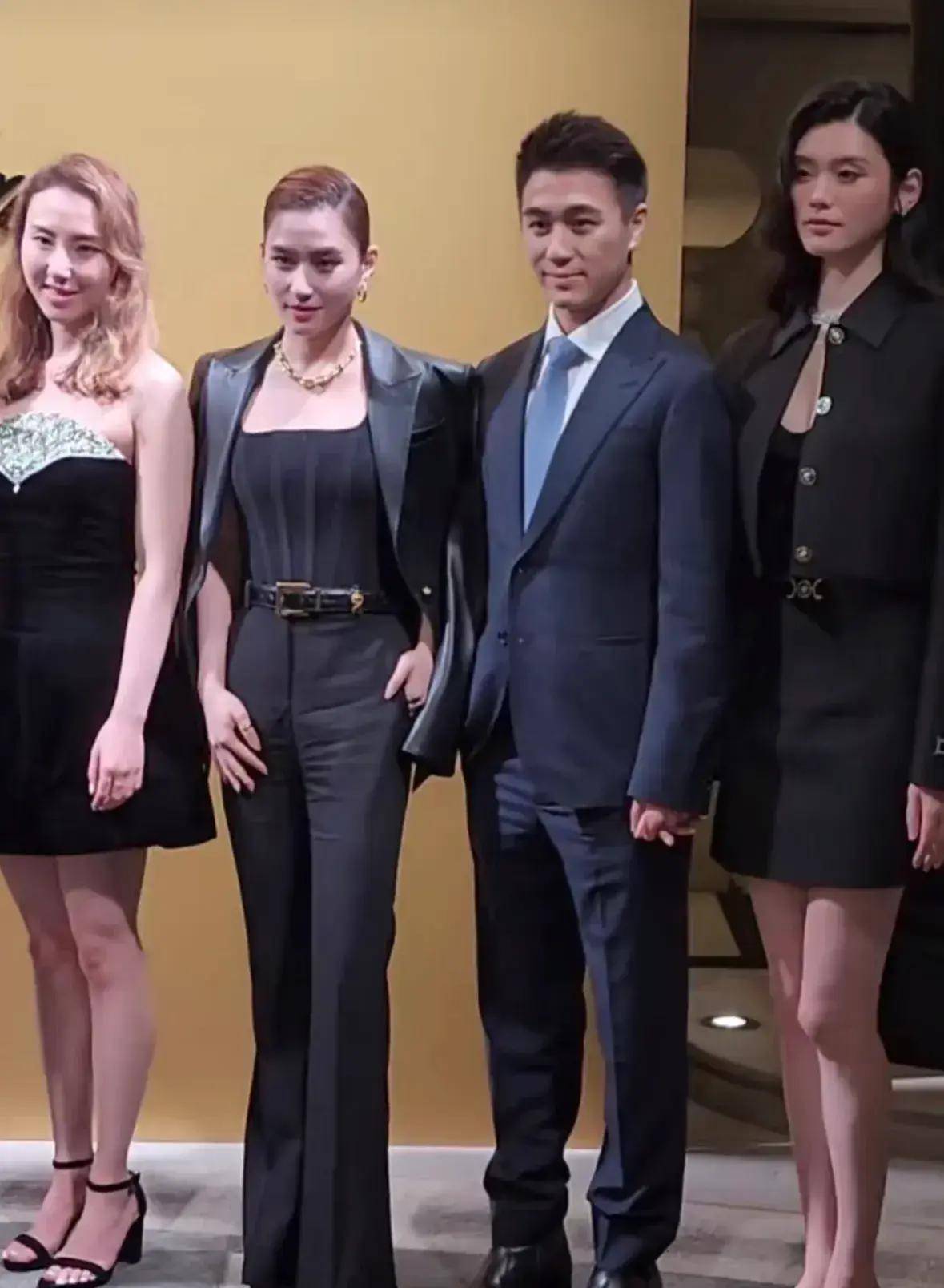 奚梦瑶4岁儿子:长得像何猷君,赌王唯一男孙,却比不上二房孙女_家族_何