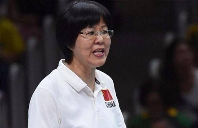 第二天早上的训练时间,当着所有女排成员的面,郎平将张锦文开除了国家