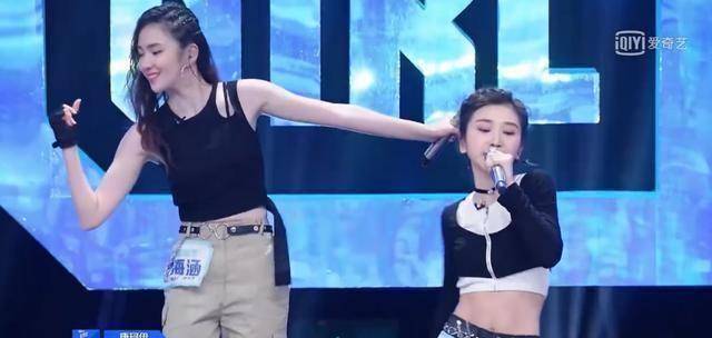 筷子兄弟王太利的女儿王婉辰也参加了这季节目,但她的