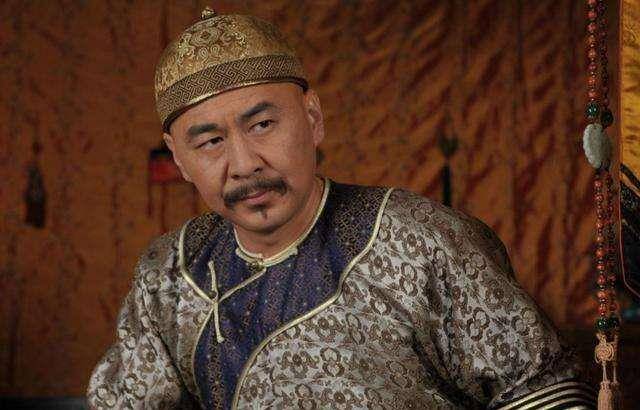 原创她是华妃和雍正的棋子被甄嬛整入冷宫死后仅留一句生平成谜团