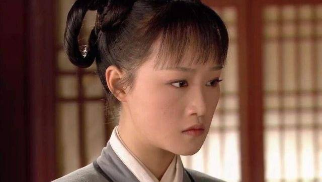 她就是历史上真实的浣碧未能生儿育女乾隆却送给她一个儿子