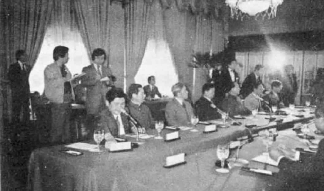 卓长仁劫机潜逃台湾抛弃发妻迎娶姘妇8年后再犯重案妄想返乡