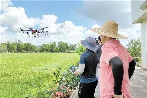 央视在日本被迫做了亏本买卖却断了日本生机还将中国逼成第一