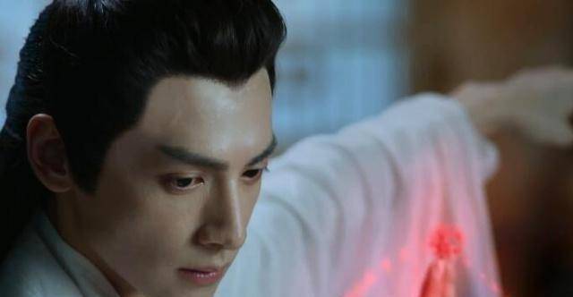 原创香蜜润玉逆天改命耗费一半仙寿救锦觅时为何流下一滴眼泪