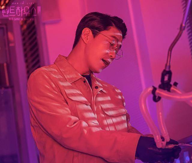 原创顶楼2第9集拔掉罗娜呼吸器的凶手是ta罗爱娇是不是沈秀莲