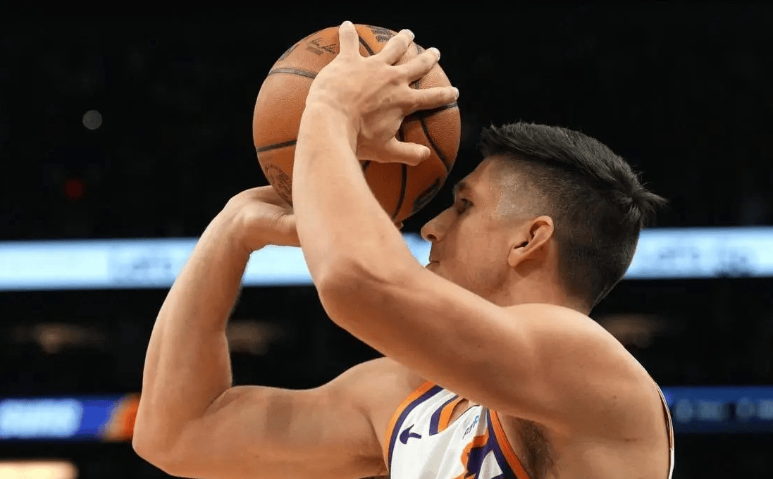 5亿后卫太坑了_格雷森·阿伦_太阳队_本赛季