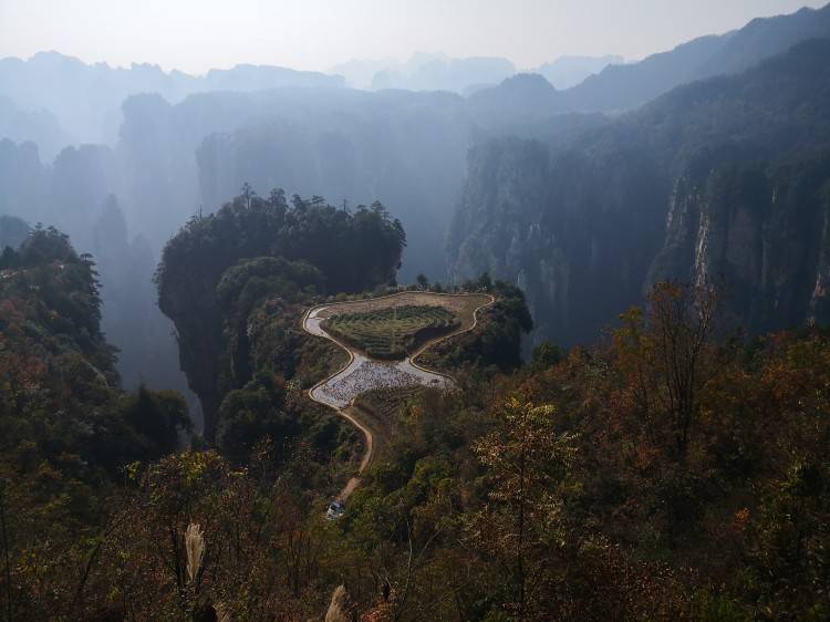 两人同行出发去湖南张家界天门山森林公园旅游五天四晚