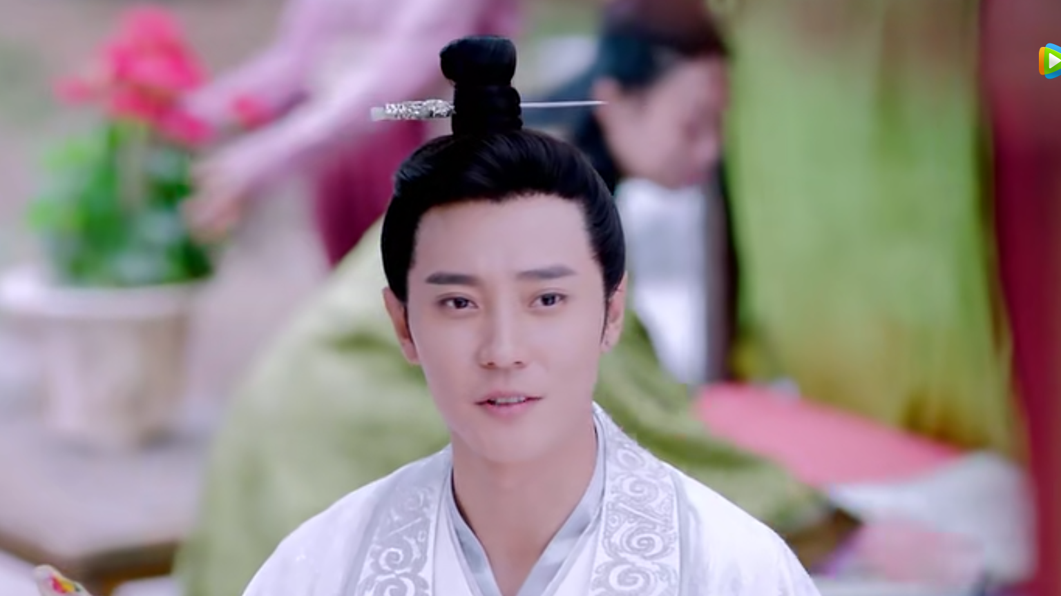 《独孤天下》:伽罗和曼陀对待放风筝这件事的态度截然相反_杨坚便