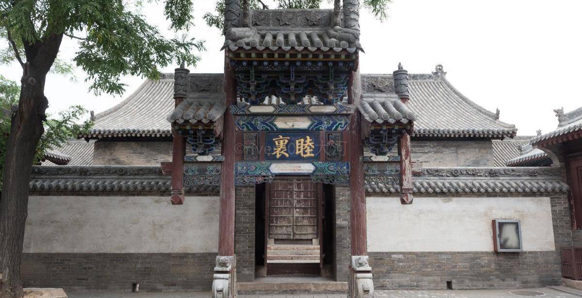 中国古代的官衙建筑中最有名的,最具有代表性的应该就是北京的故宫了