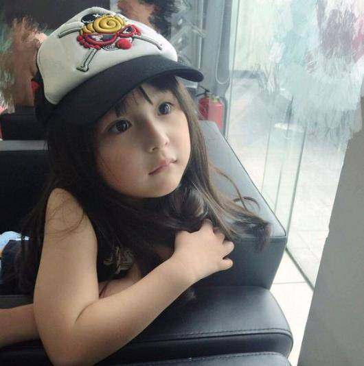 "小芈月"11岁近照曝光,长相清纯甜美,网友表示愿意等她长大