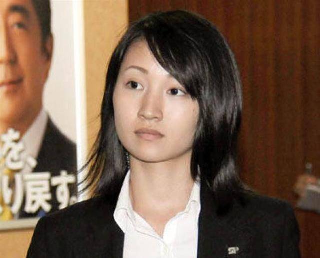 2秒,赤手击败10名壮汉,护两任首相周全_石田_训练_责任心