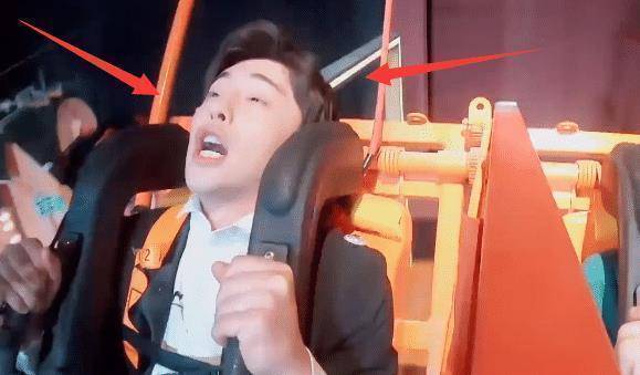 而且邓伦因为抓着围栏太紧,原本就肉多的手,显得更胖了,圆乎乎一只大