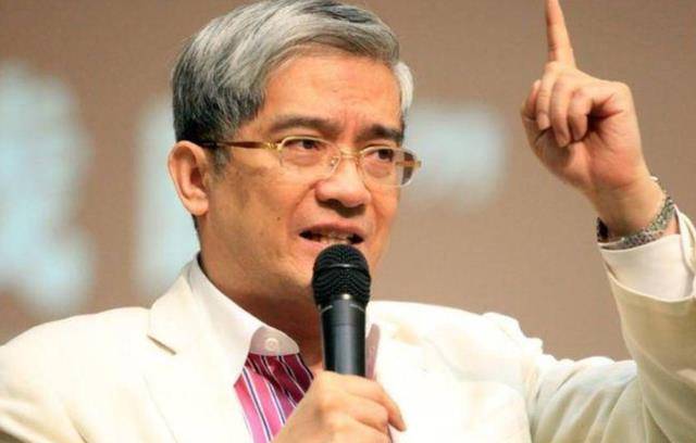 学者郎咸平中国的保险全是骗人的