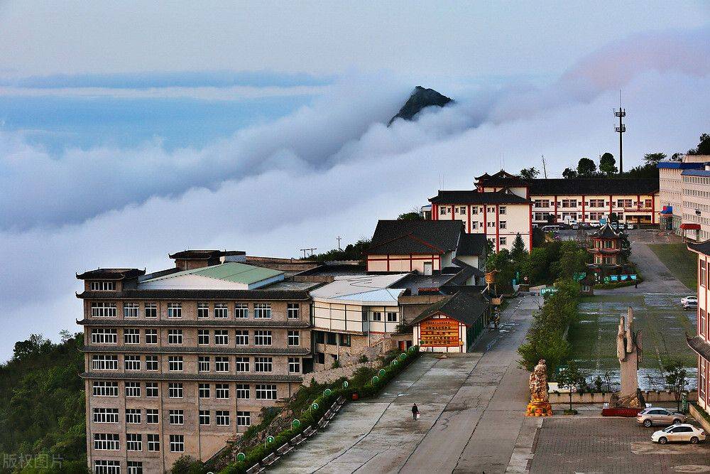 华蓥山景点介绍图片