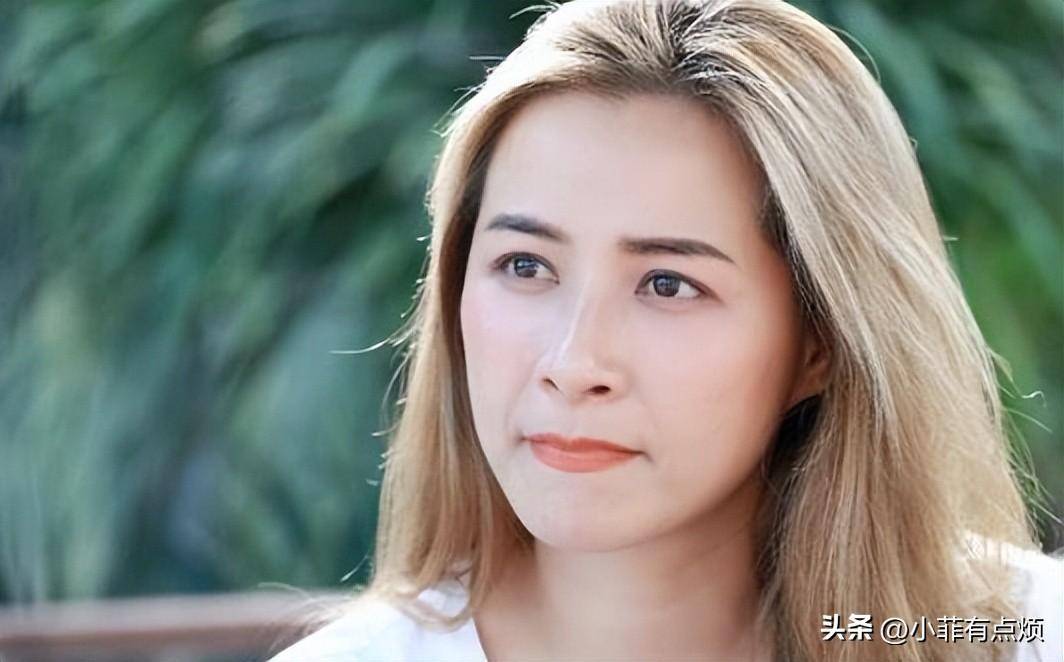 原创曾拍成人三级片香港女星麦家琪复出拍戏状态冻龄像少女一样