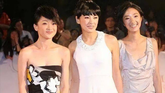 原创张雨绮身材发福晒赘肉照期待爱情的她如今成了恨嫁女