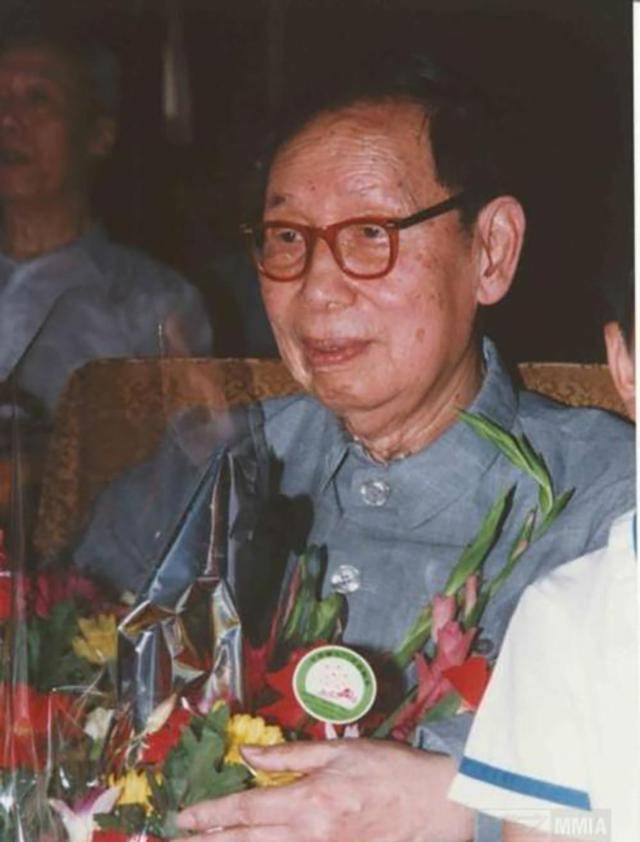 "原子能之父"赵忠尧:27岁被黑掉诺贝尔奖,97岁又错过两弹一星_研究_实