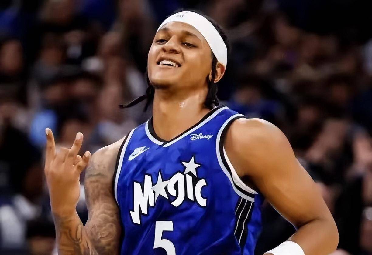 原创勇士胜魔术维金斯砍235带库里17分躺赢追梦驱逐反而激活全队